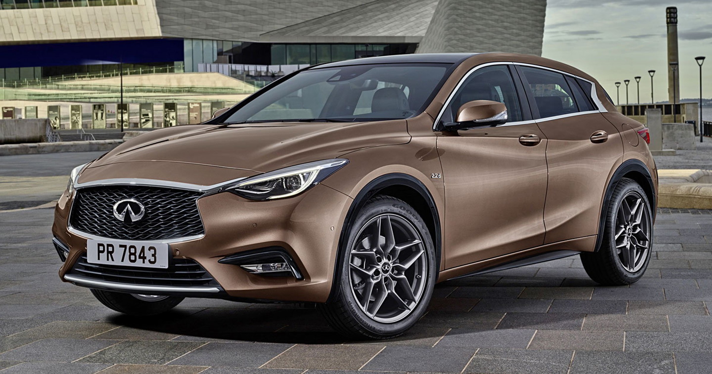 Infiniti Q30