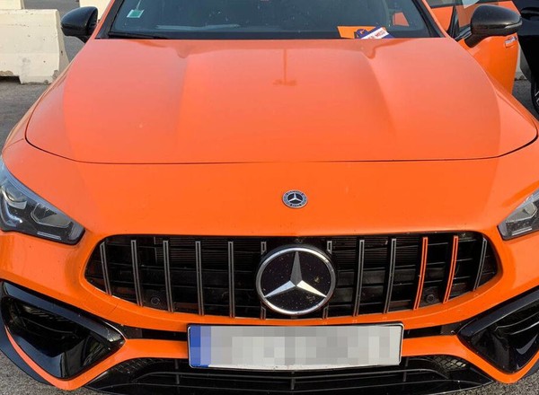 Mercedes już był gotowy do przerzutu do Maroka. Polskie służby chwyciły za telefon