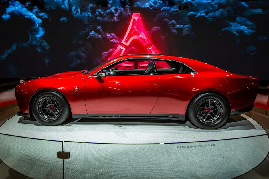 Dodge Charger Daytona SRT