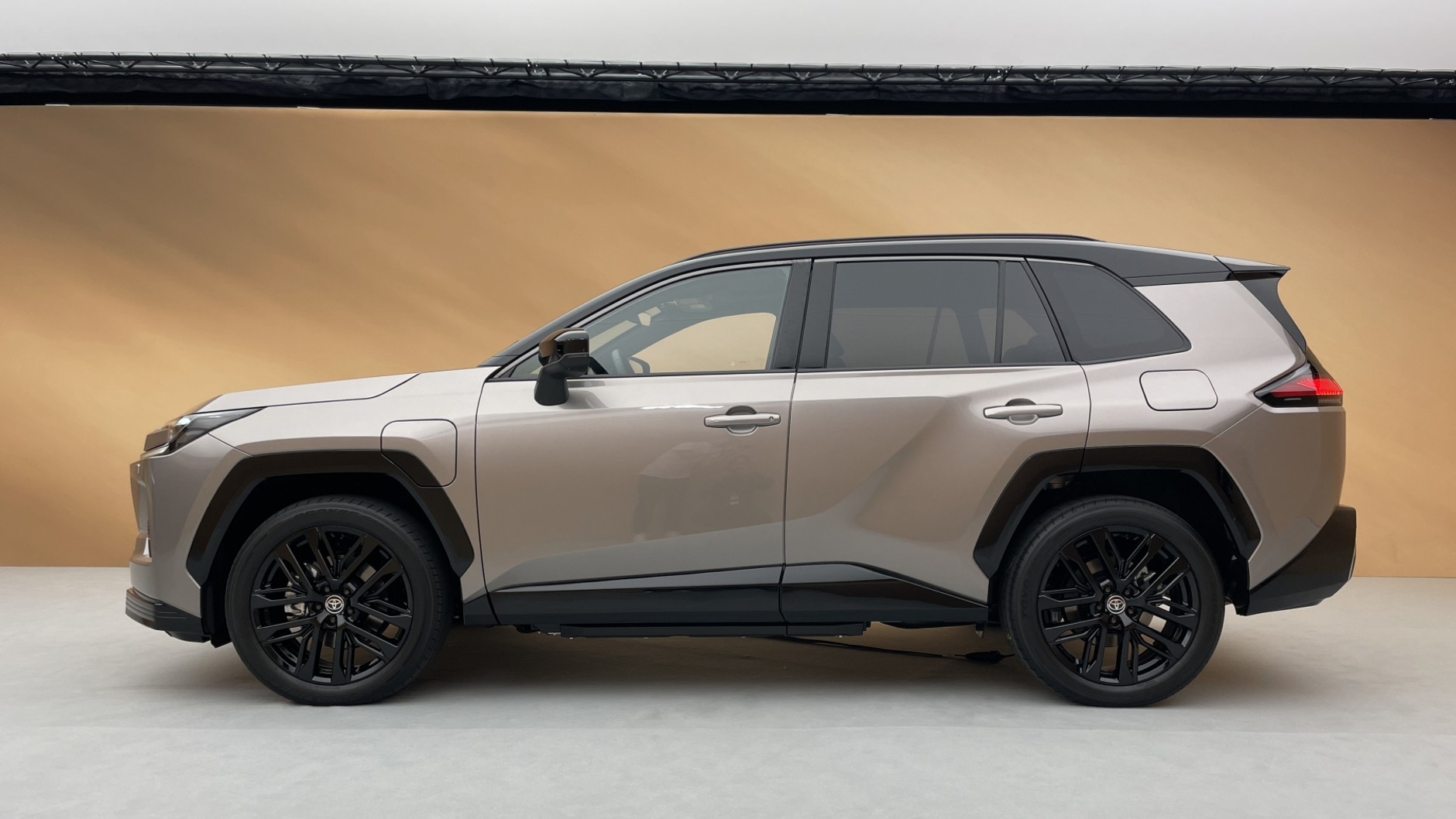 Nowa Toyota RAV4 (2025)