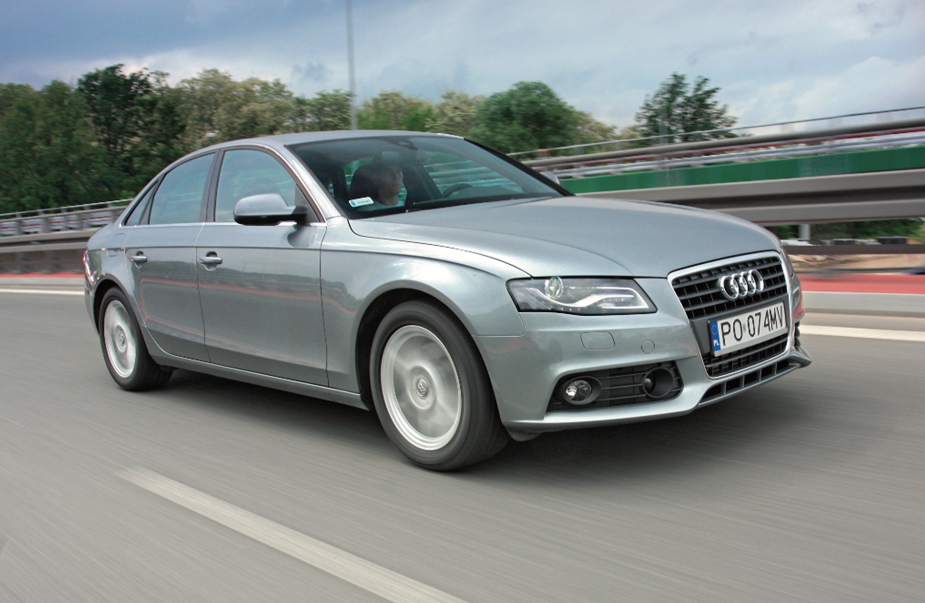 Audi A4 III (B8)