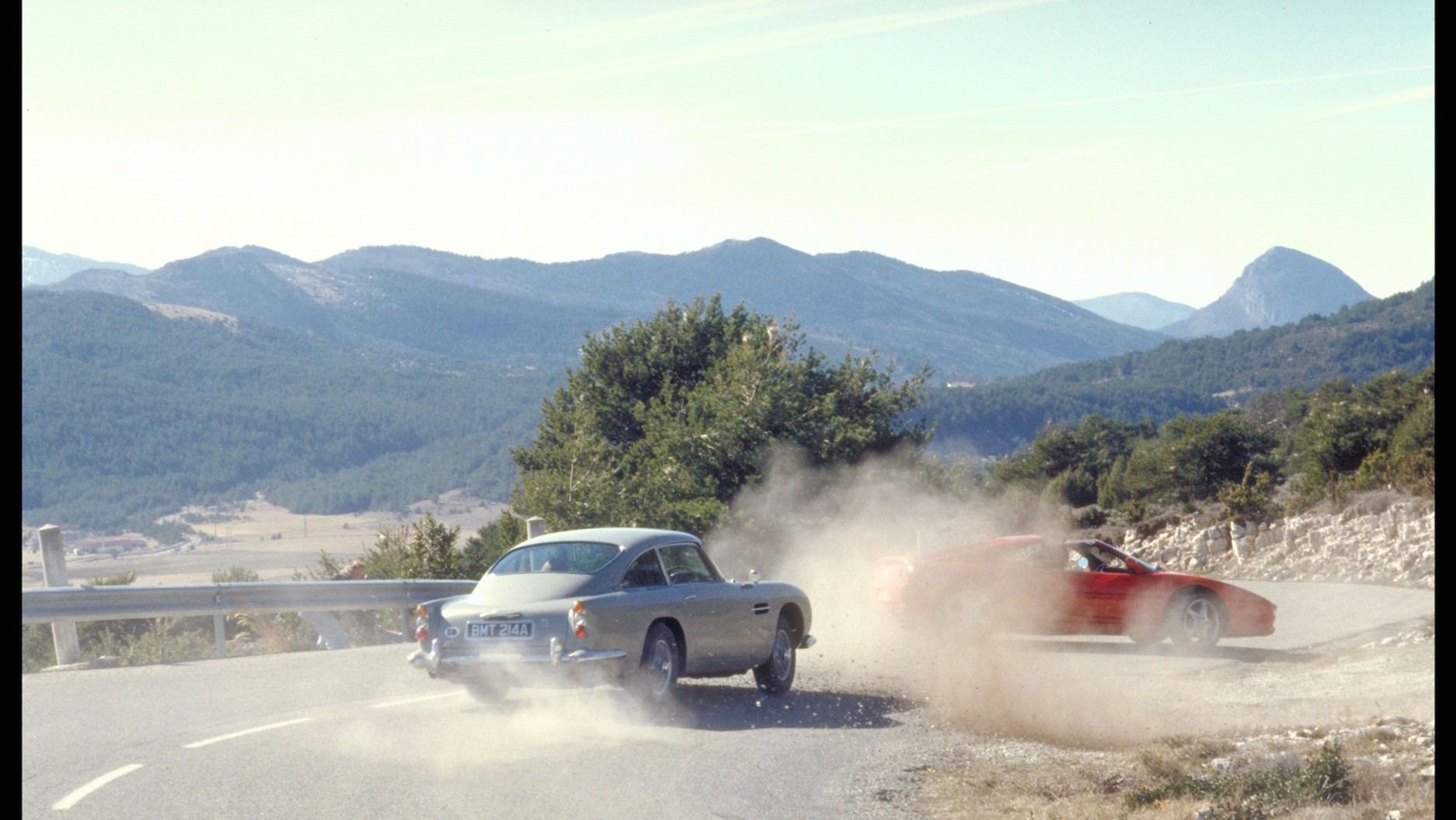 Aston Martin DB5 z filmu "Goldfinger"