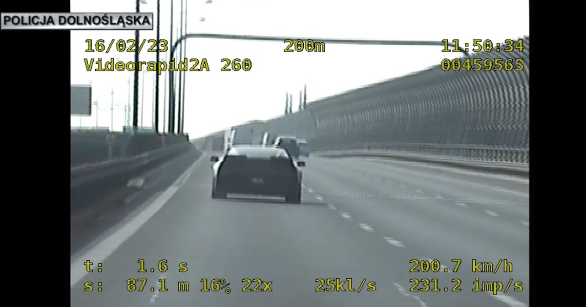 Kierowca Corvette zdecydowanie przesadził z prędkością