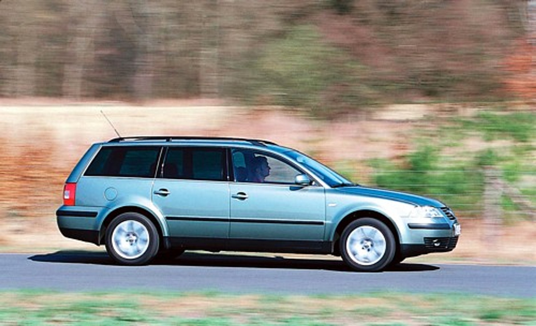 W światłach rampy...