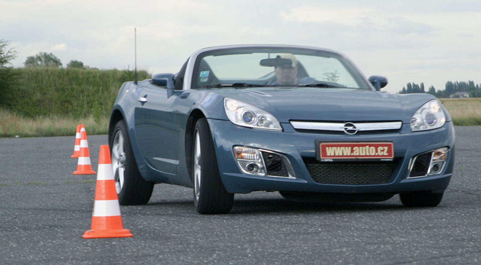 Opel GT: koniec małego roadstera! (fotogaleria)