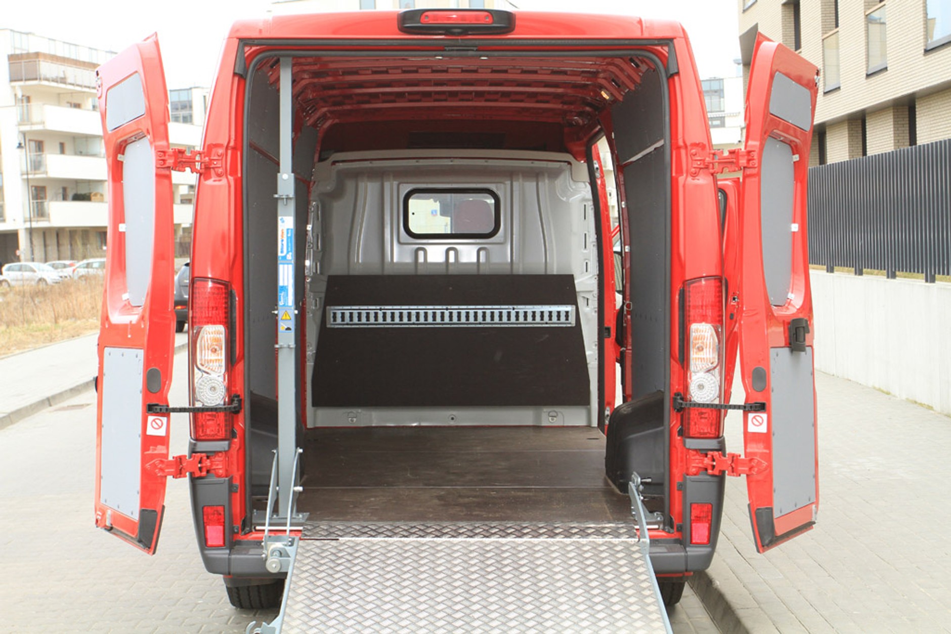 Fiat Ducato Furgon: mistrz wagi półciężkiej