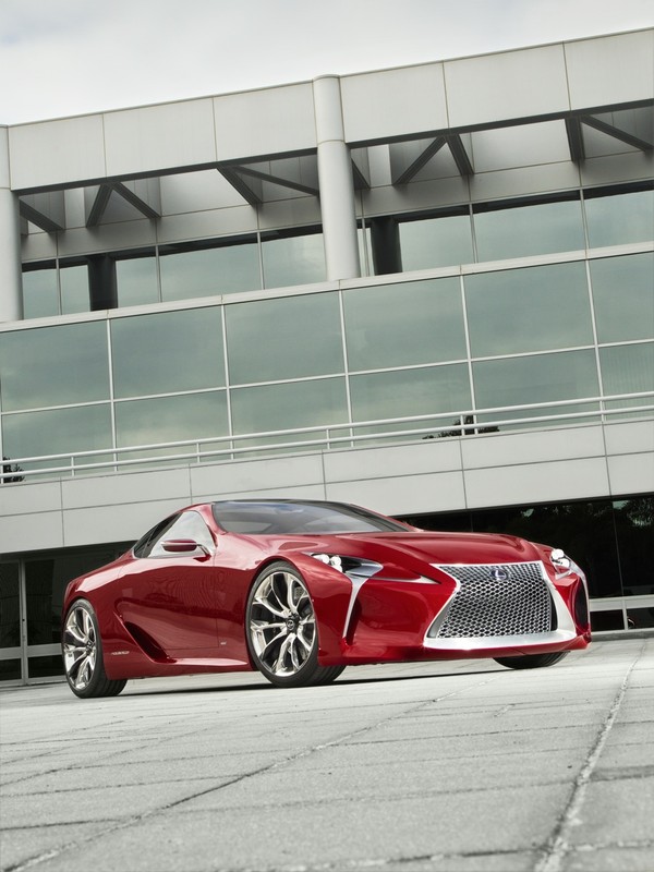LF-LC Lexus pełną gębą