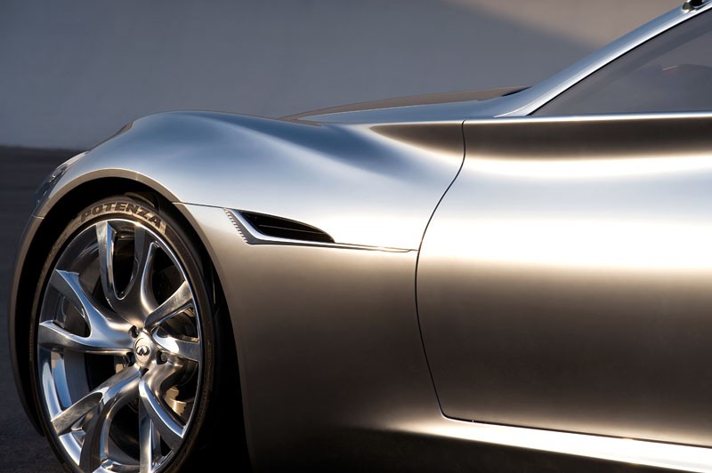 Genewa 2009: Infiniti Essence Concept (fotogaleria)
