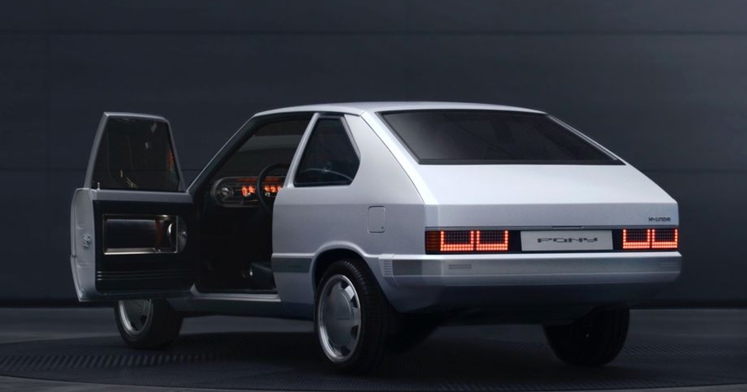 Hyundai Pony EV