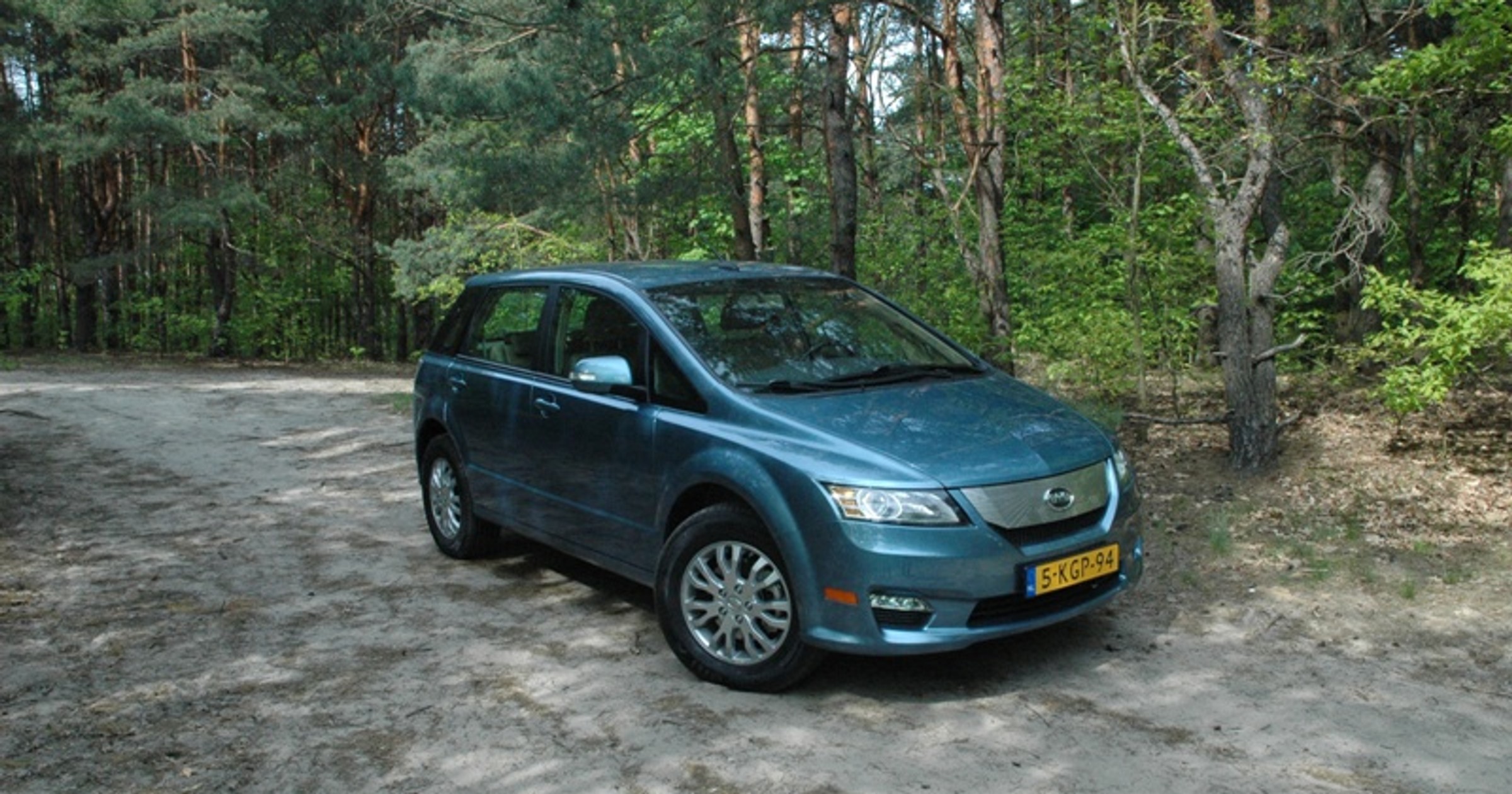 BYD e6