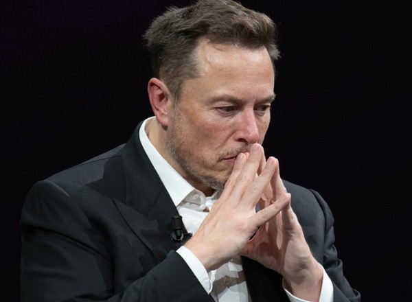 Elon Musk strącony z piedestału. Tesla okazała się dla niego ważniejsza od władzy