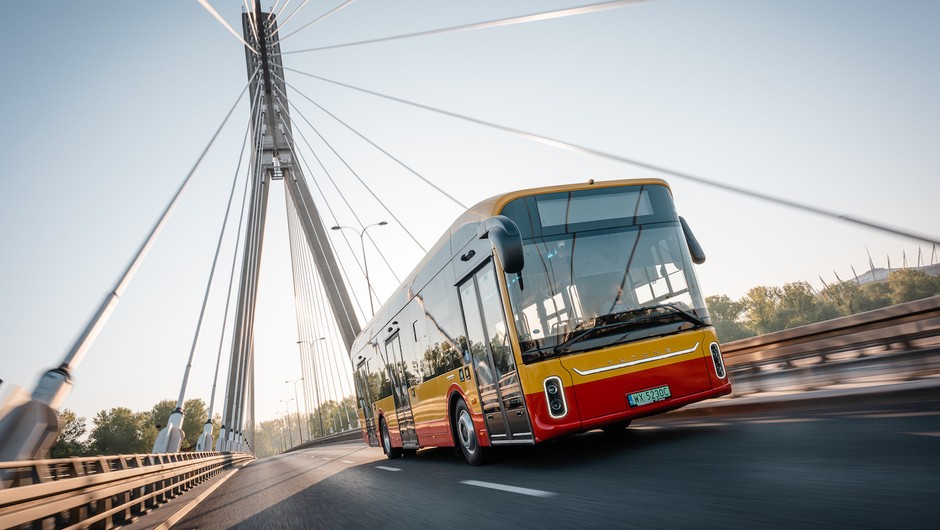 Autobus Yutong U12 na testach w Warszawie (zdj. ilustracyjne)