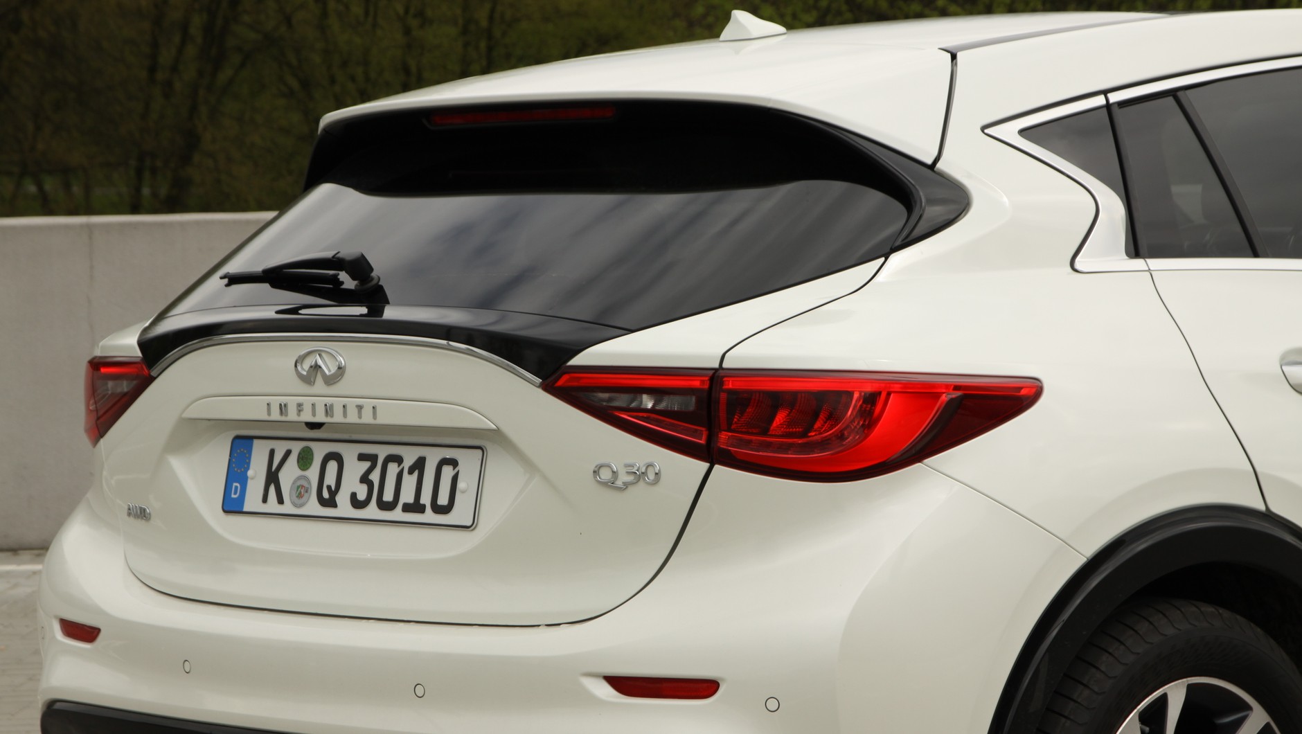 Infiniti Q30 2.2d DCT AWD