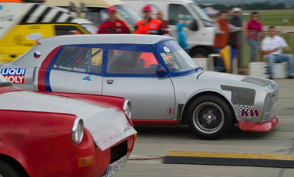 Dunlop No Limit VTG Racing Team ponownie zwycięża