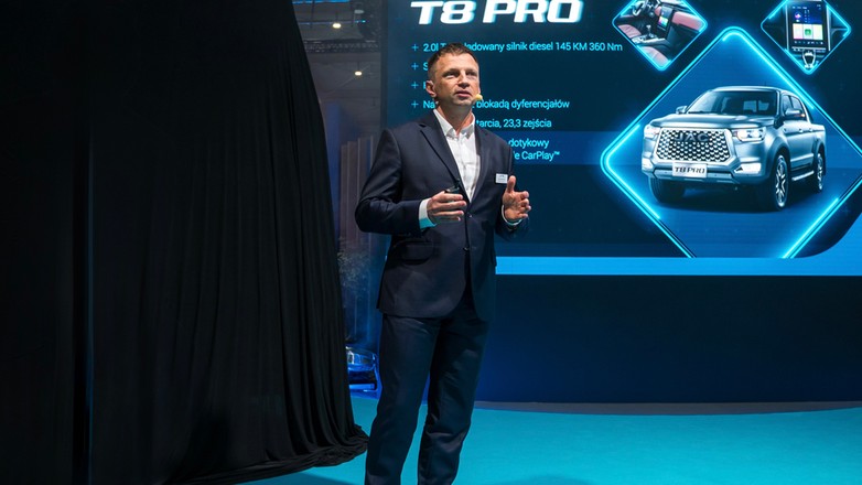 Adam Obidowski, JAC Polska