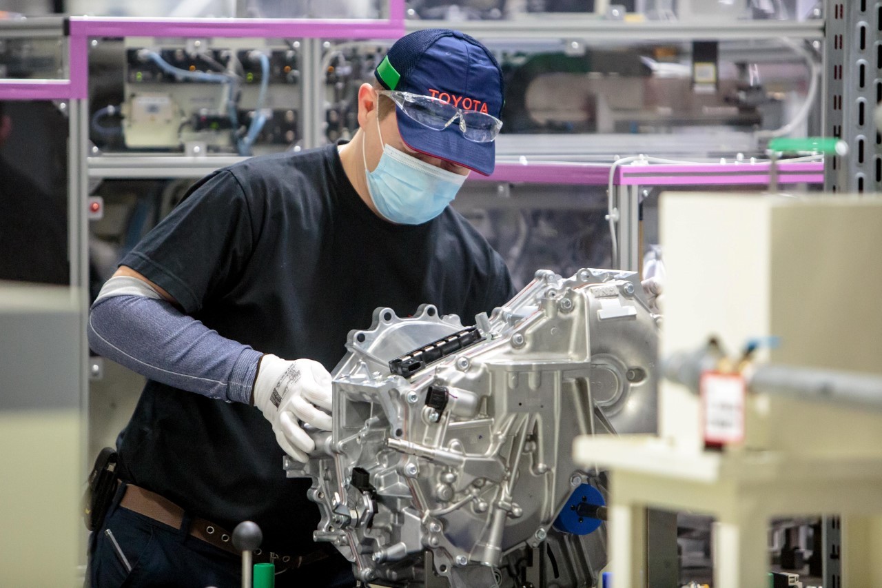 Toyota uruchomia w Polsce produkcję przekładni do Yarisów