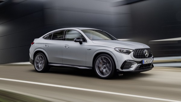 Mercedes-AMG GLC 63 porzucił osiem cylindrów dla czterech i to był błąd. Wkrótce może wrócić do V8
