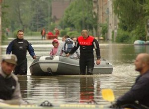 Nie wjeżdżać na wały w Warszawie, Opolszczyzna zamyka drogi