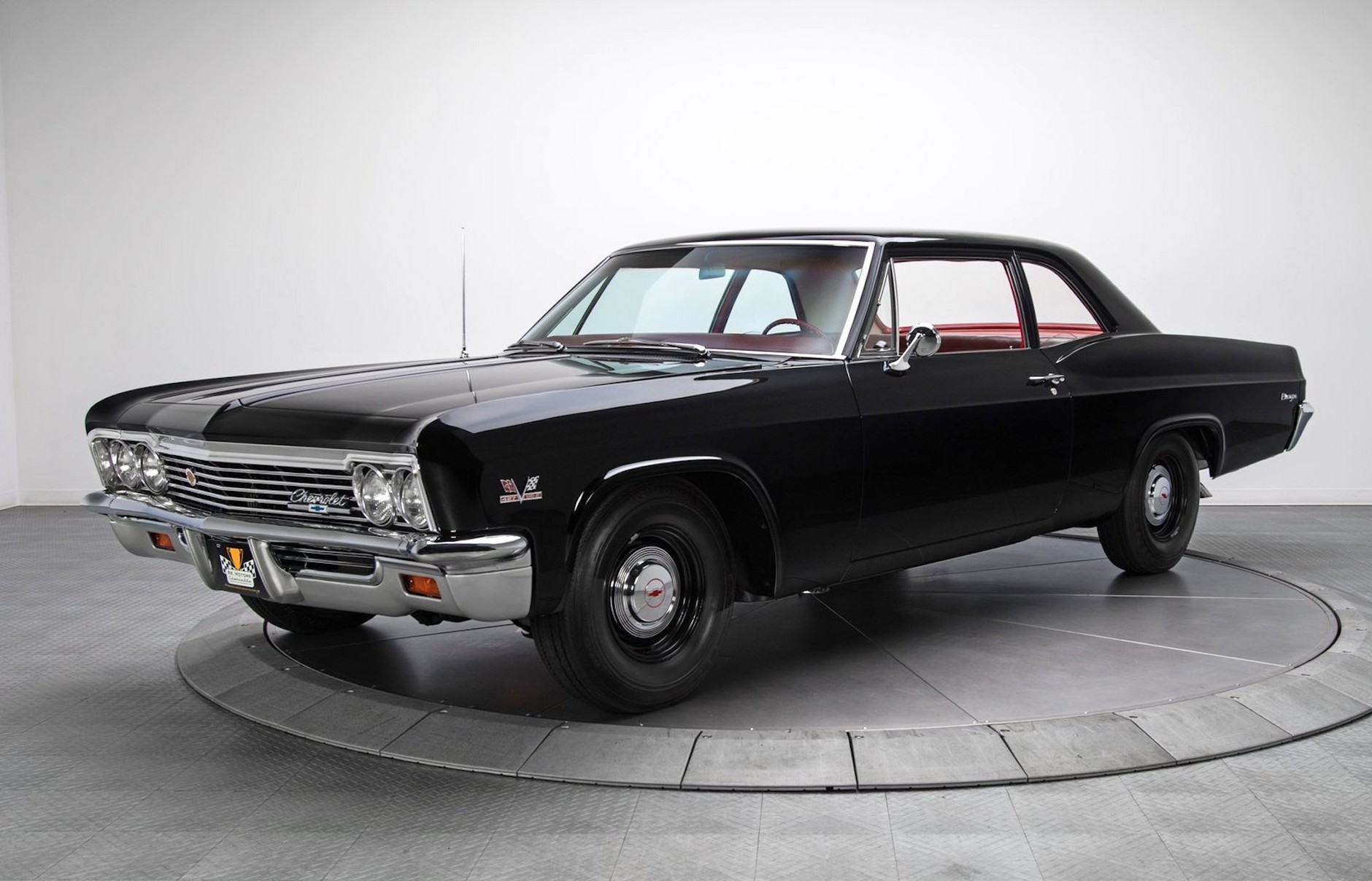 1. Chevrolet Biscayne 427, 1966 rok