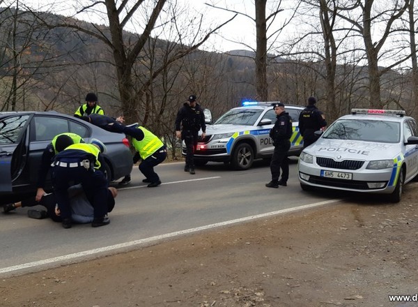 Pościgi przez granicę — wspólne ćwiczenia polskiej i czeskiej policji