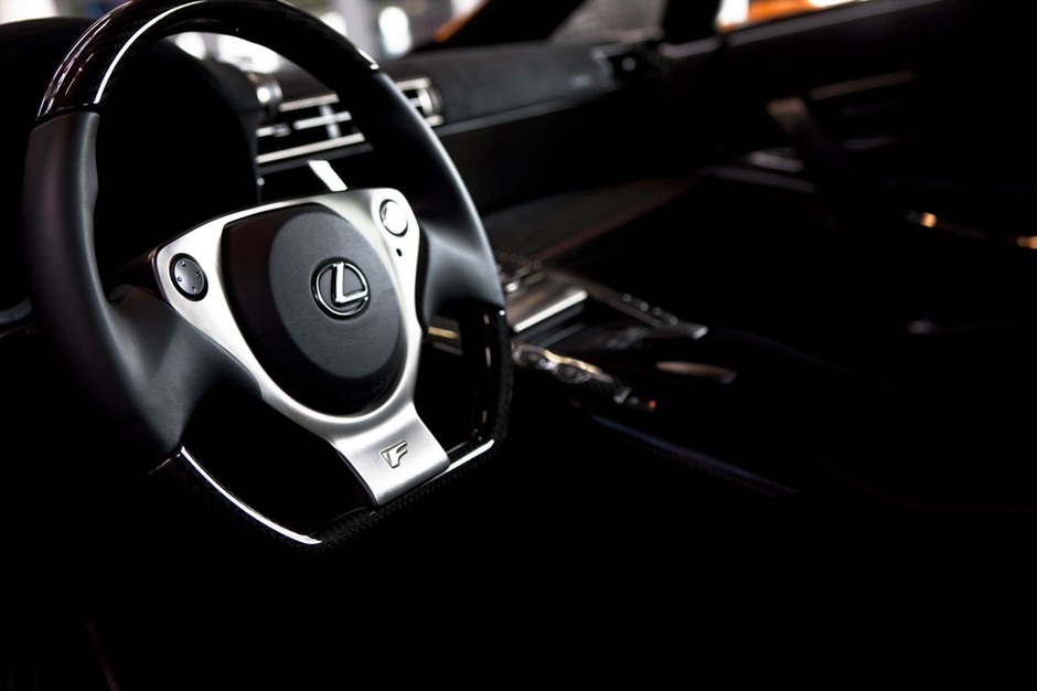 Lexus LFA Nurburgring Package: samochód z piekła rodem