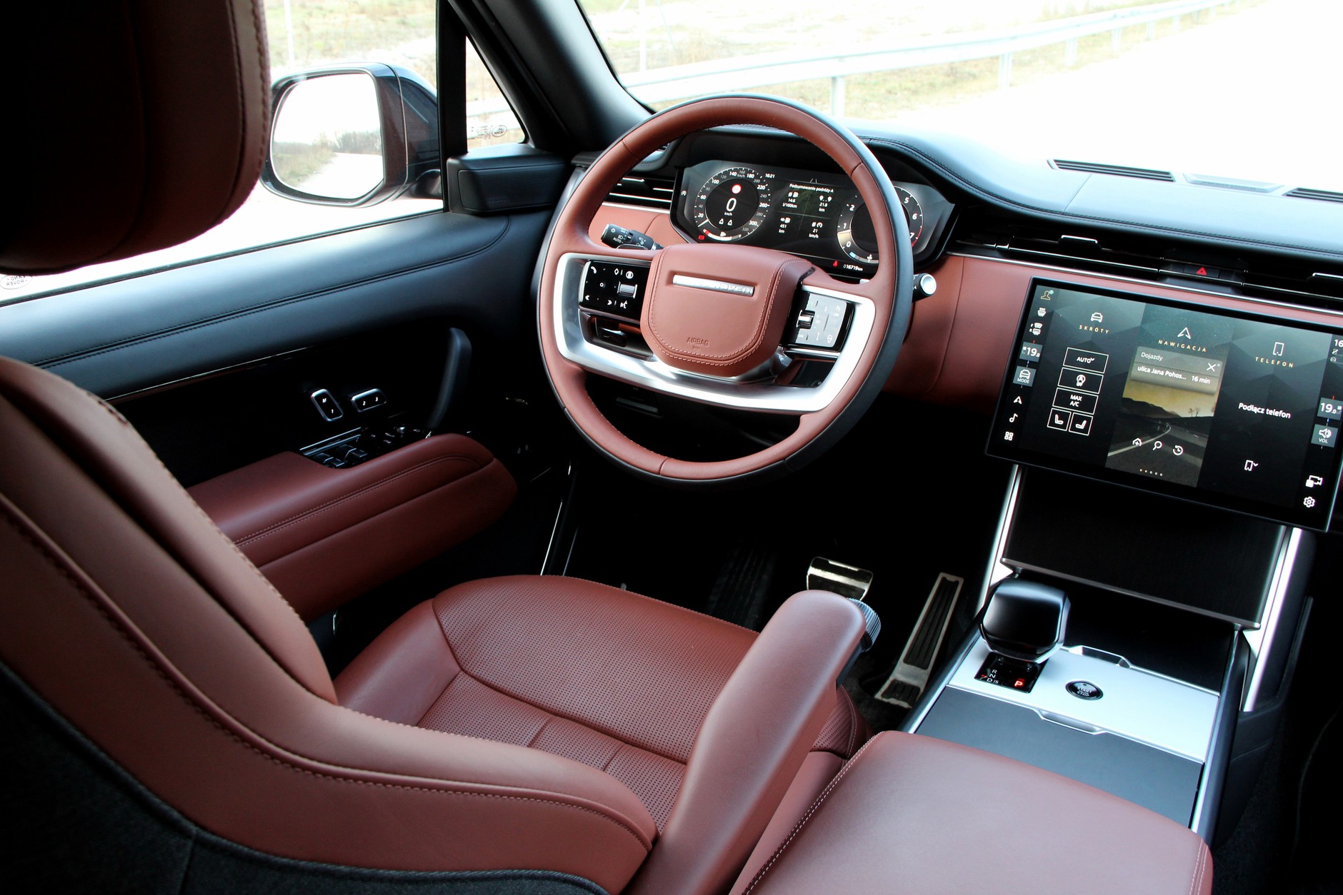 Range Rover 4.4 V8 SV LWB