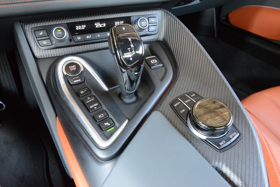 BMW i8 Roadster