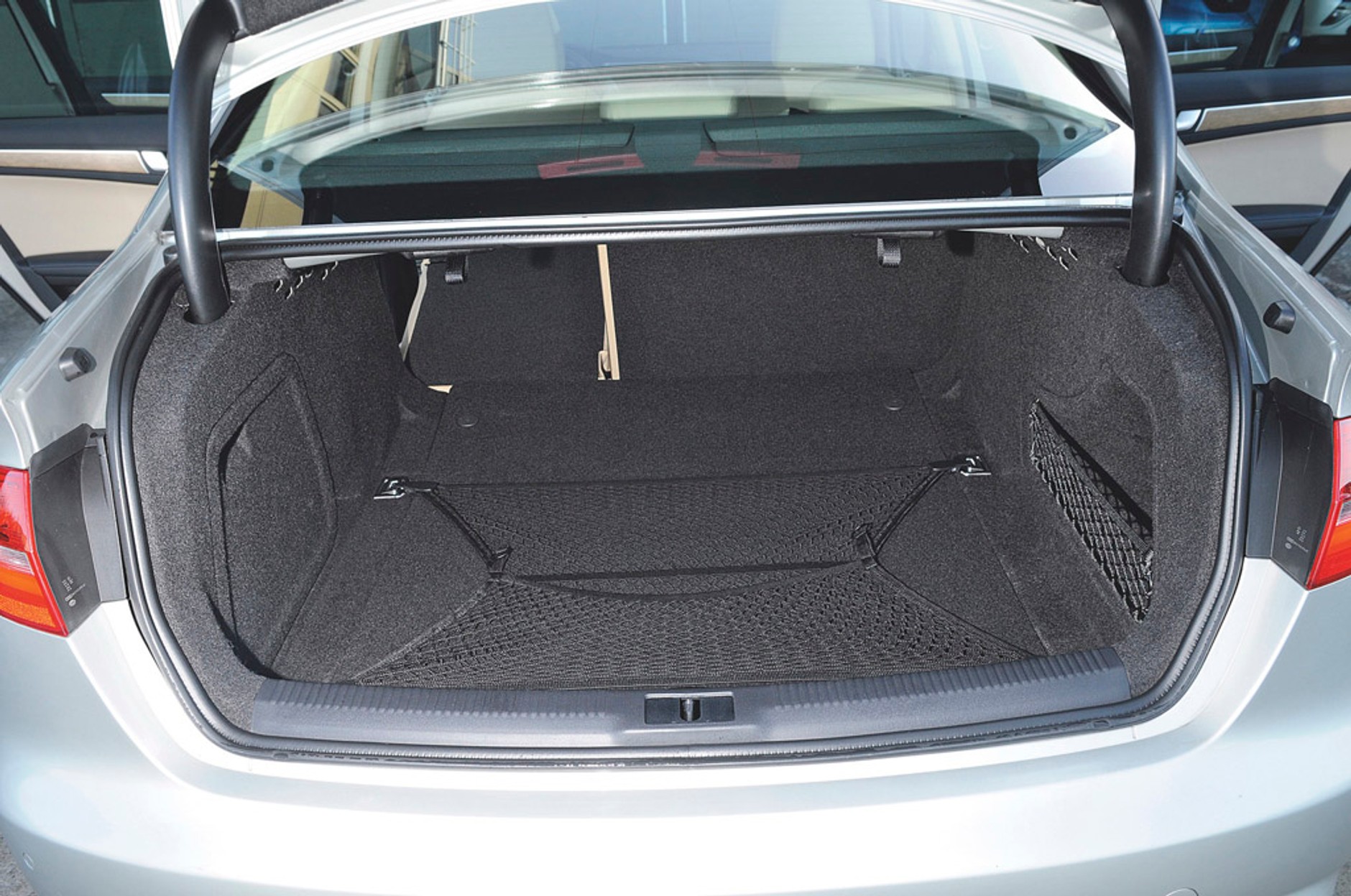 Czy Audi A4 jest lepsze od BMW serii 3?