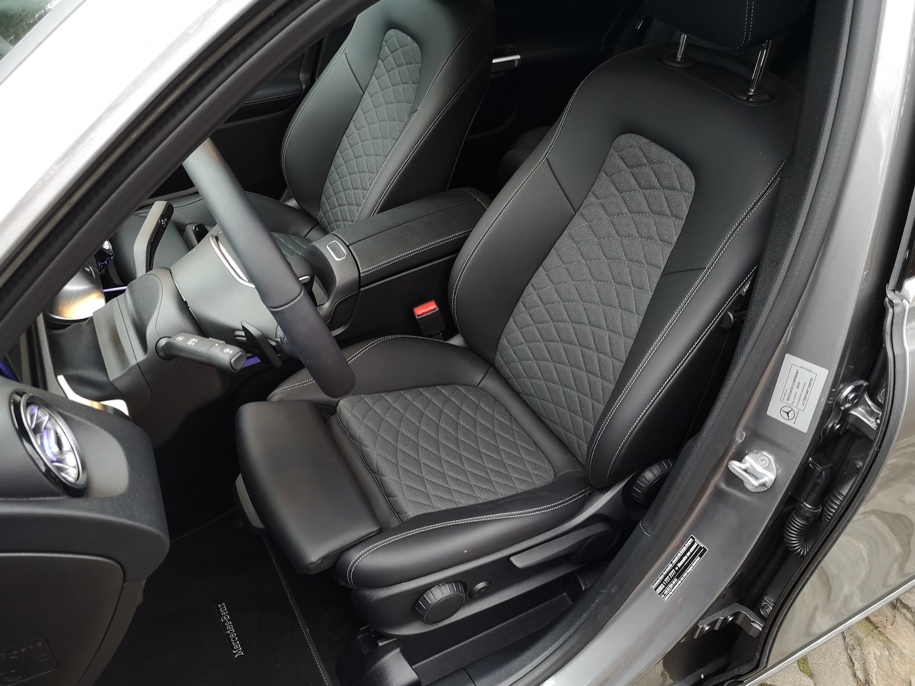 Mercedes GLB 200d: fotele bardzo wygodne – jak to w Mercedesie