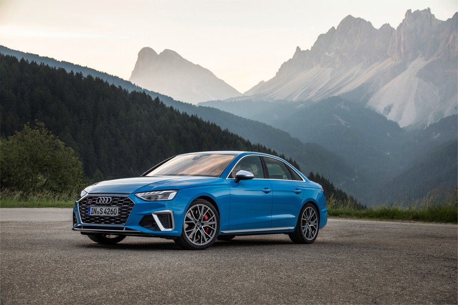 Audi A4 to przykład auta klasy średniej premium.