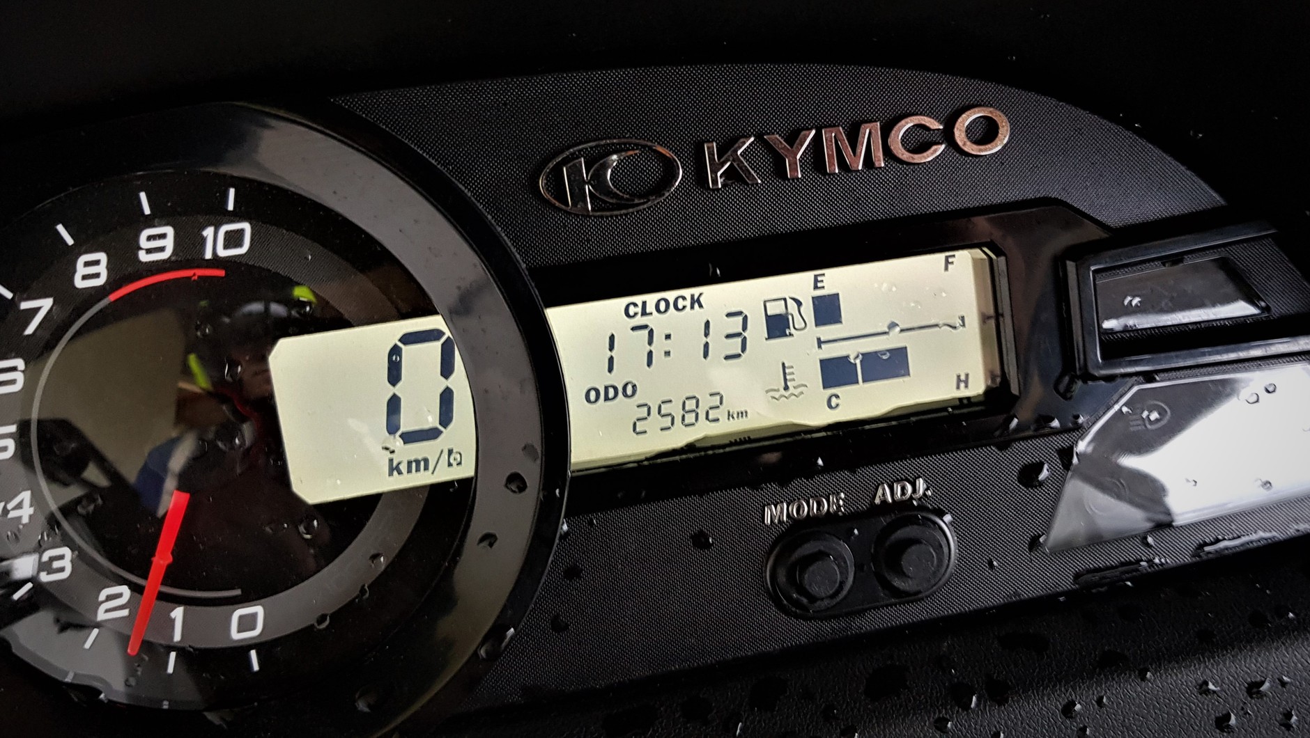 Kymco Xciting 400i - licznik