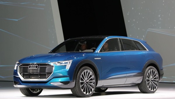 Frankfurt 2015: Audi e-tron quattro concept