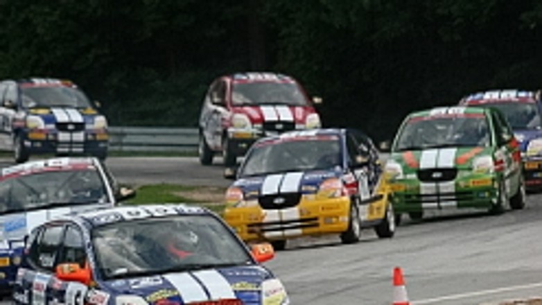 Wyścigi: inauguracja sezonu w Poznaniu