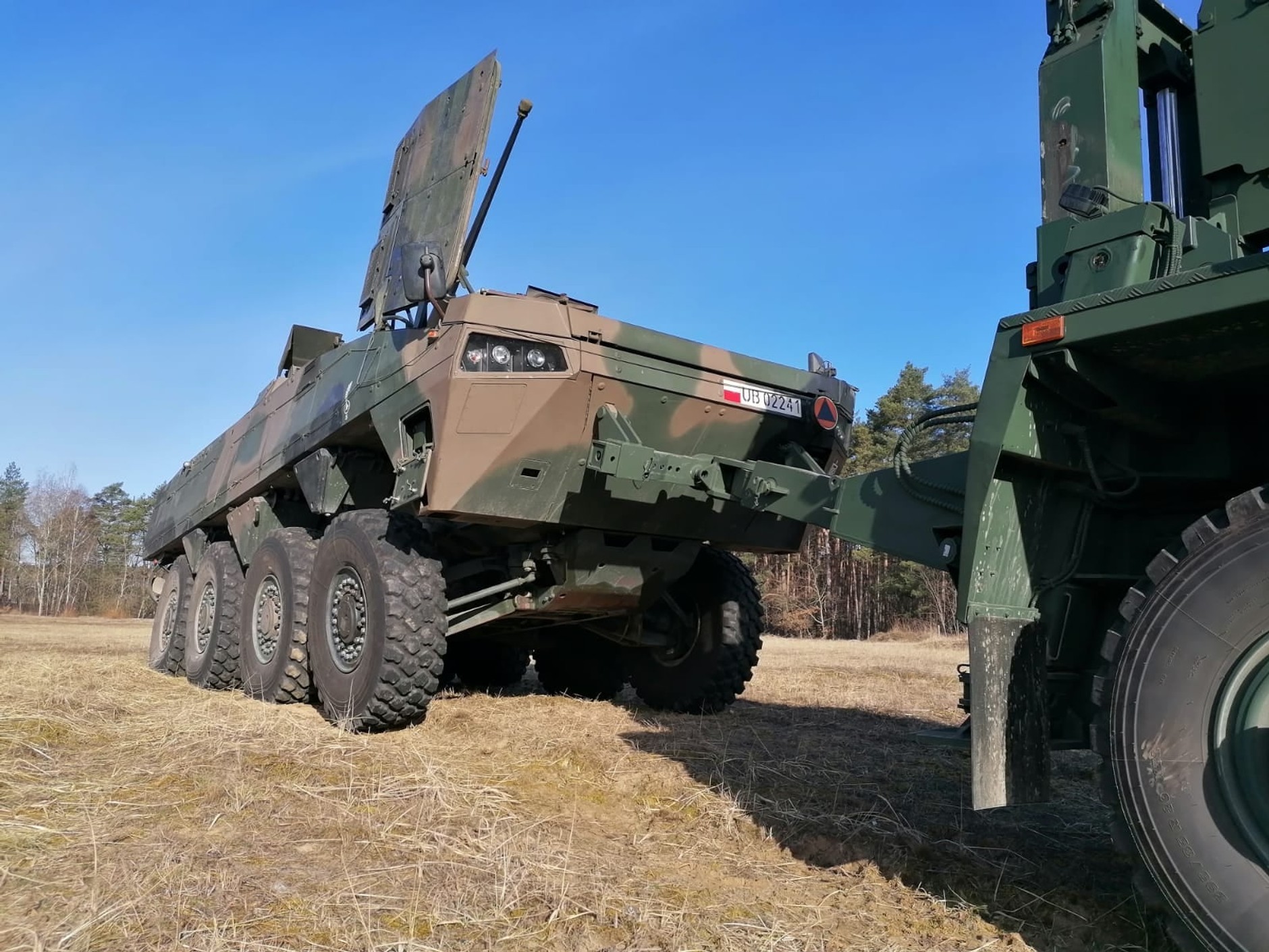 Ciężki Kołowy Pojazd Ewakuacji i Ratownictwa Technicznego (CKPEiRT) Hardun podczas ćwiczeń