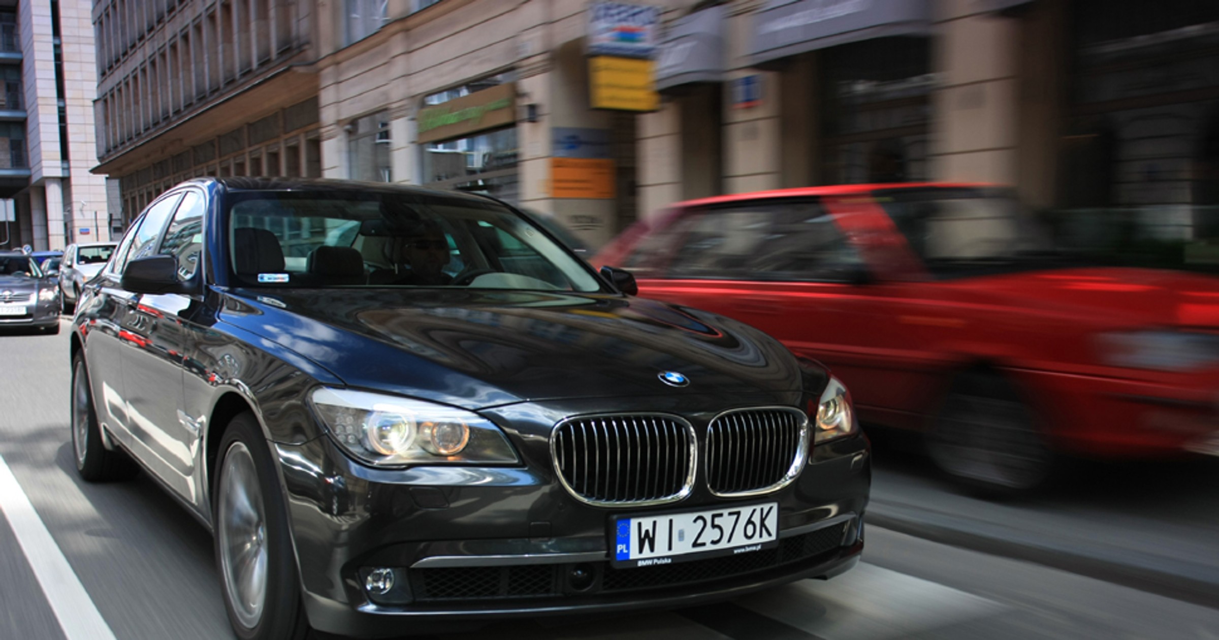 BMW 750i - Ponad dwie tony luksusu