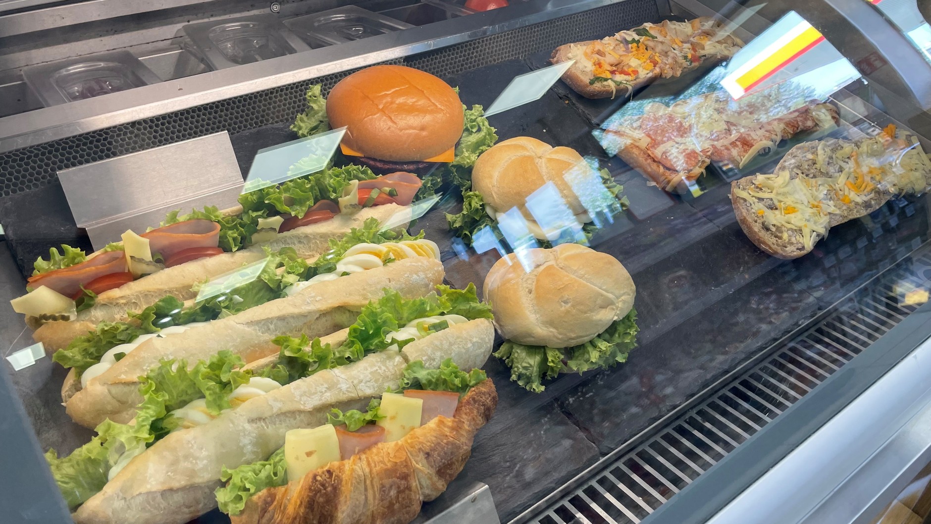 Kanapki na stacji Shell