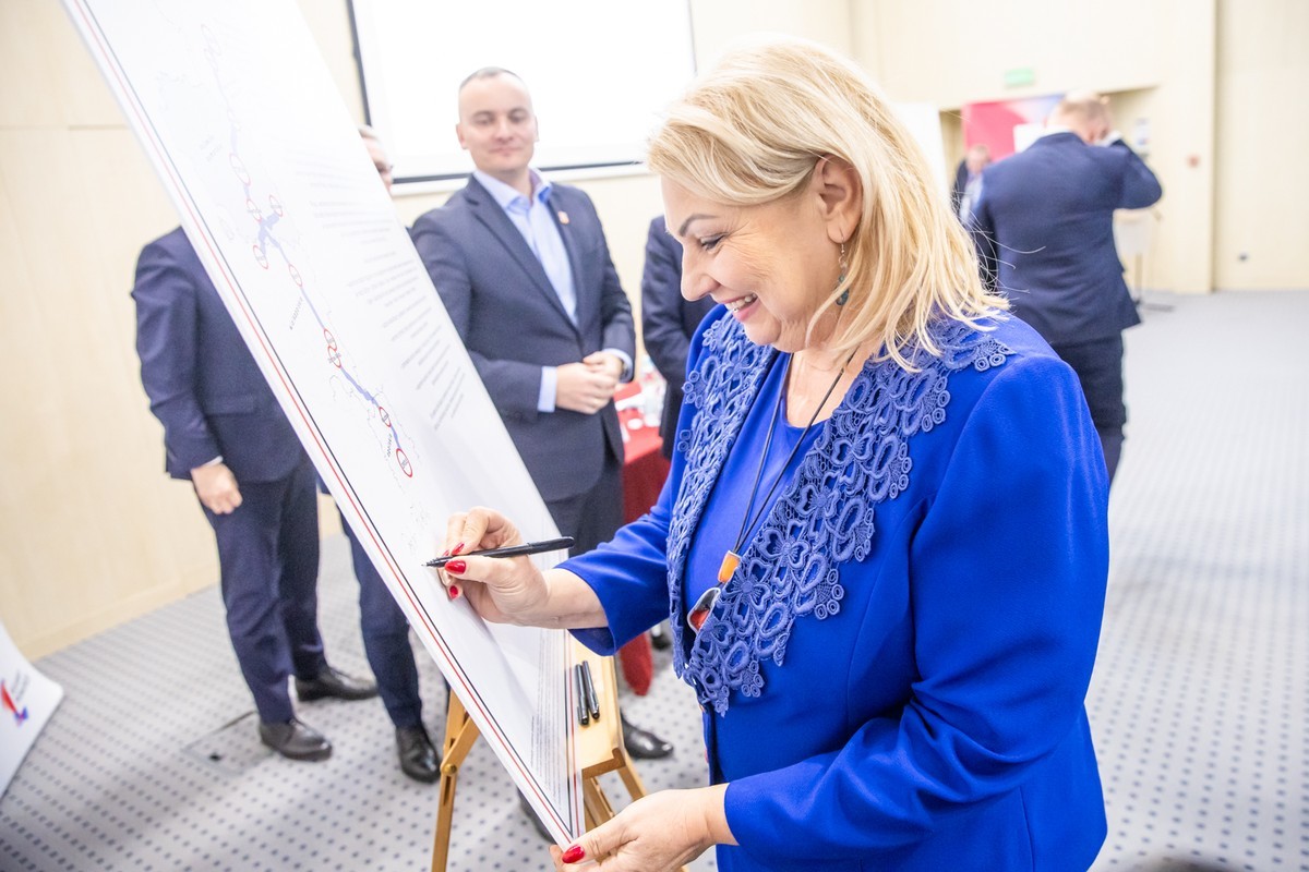 Konferencja ws. budowy drogi S15