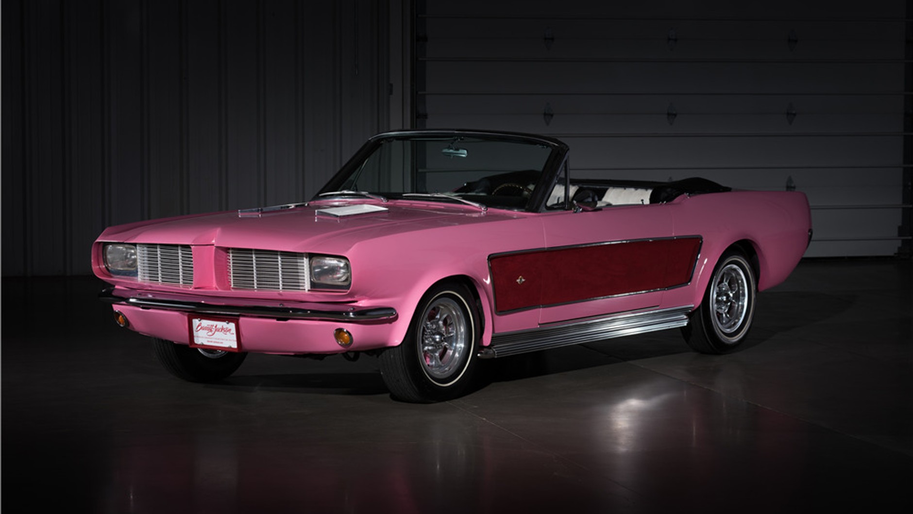 cher-mustang-barrettjackson
