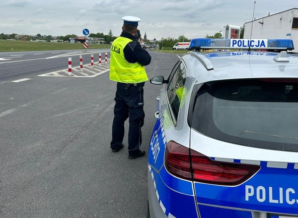 Przejechała obok radiowozu. Policjanci wręczyli mandat na 1500 zł