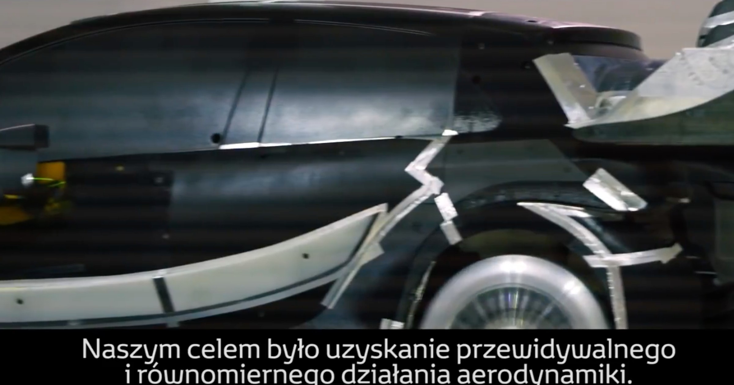 Toyota pokazuje ak powstaje rajdowyYaris WRC