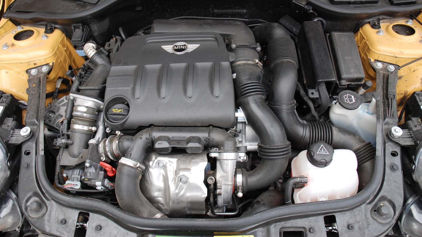 Mini (R55-R61, 2006-16) – kontynuacja legendy