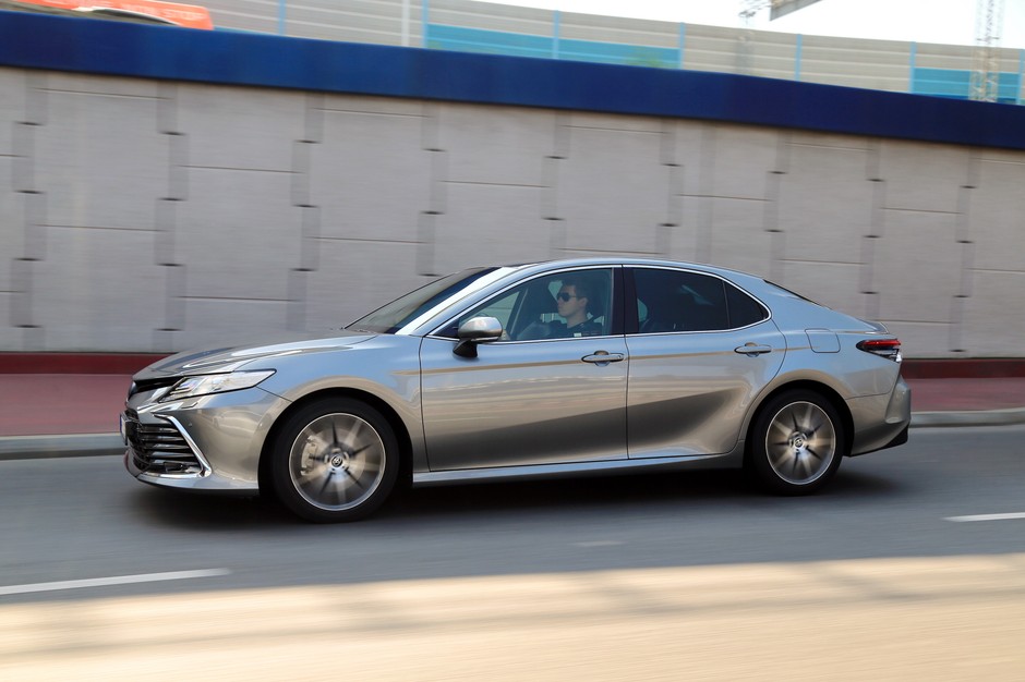 Toyota Camry 8. generacja FL 2021