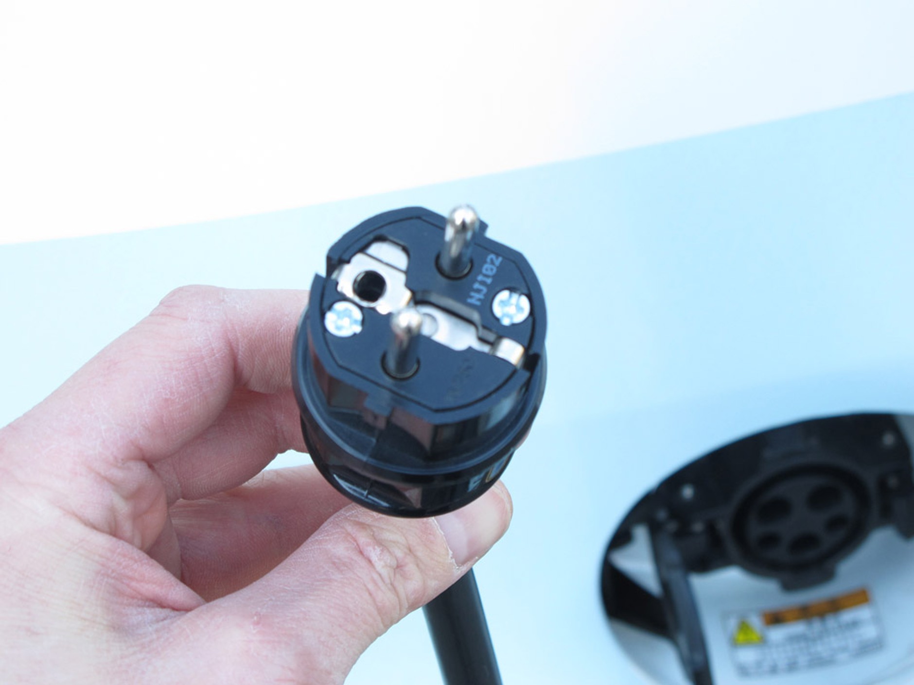 Gdzie i za ile „zatankujesz” auto na prąd? Czyli, ładuj się,  kto może!