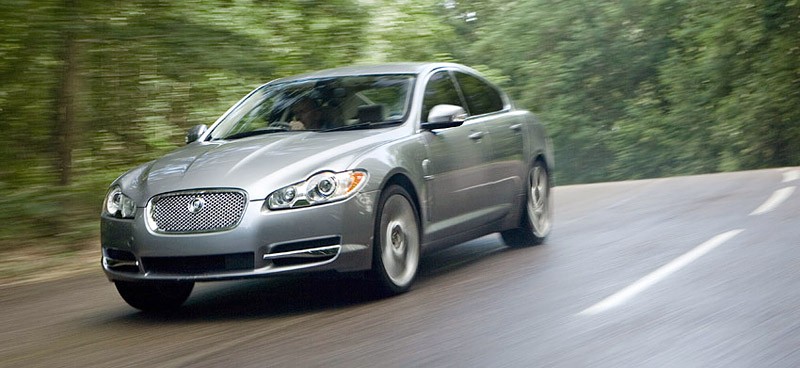 IAA Frankfurt 2007: Jaguar XF – kot ratunkowy (zdjęcia i informacje)