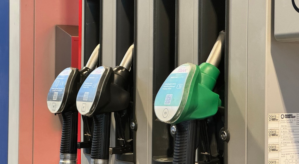 Tankowanie samochodu