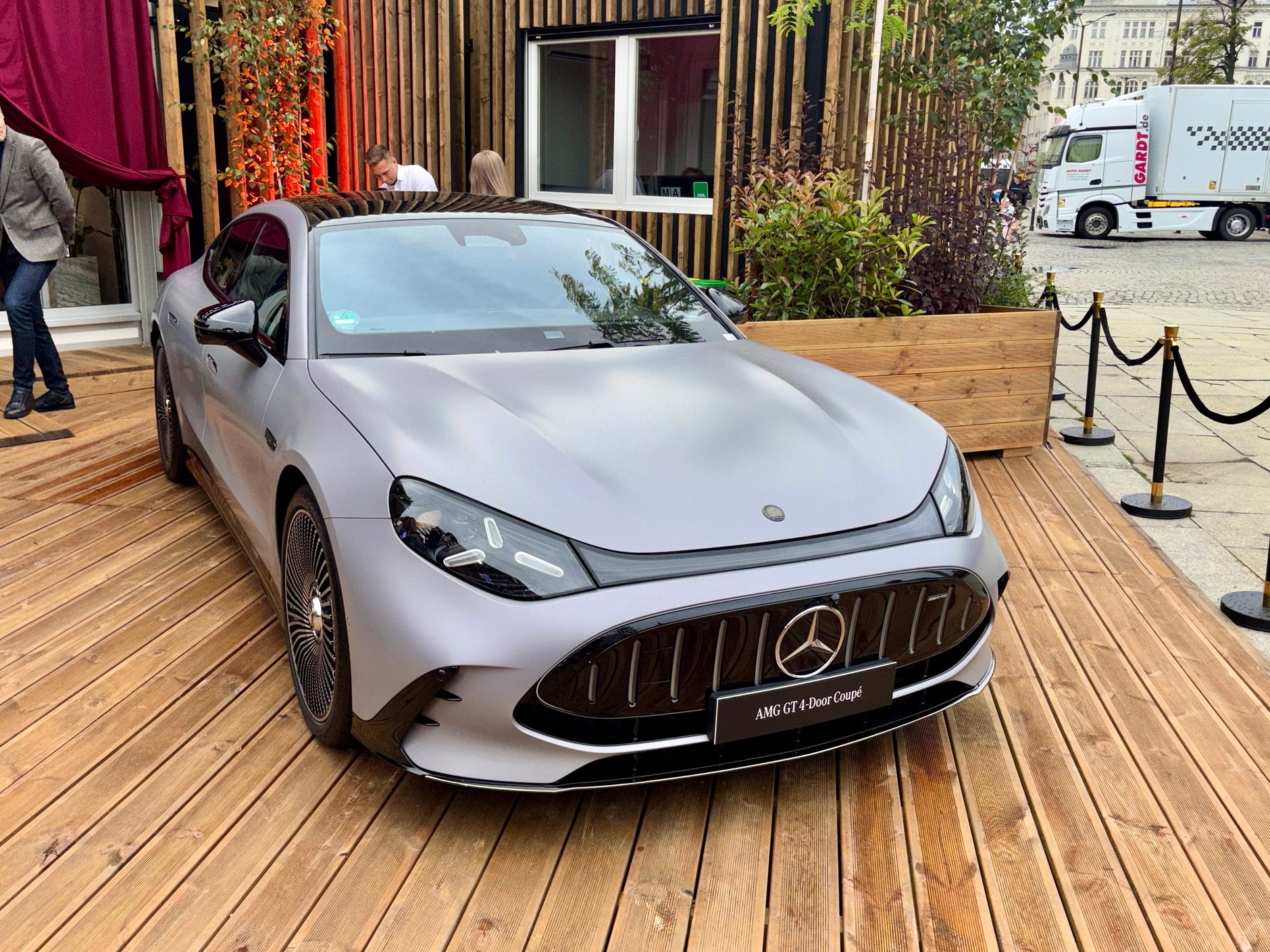 Mercedes-Benz Studio w Warszawie