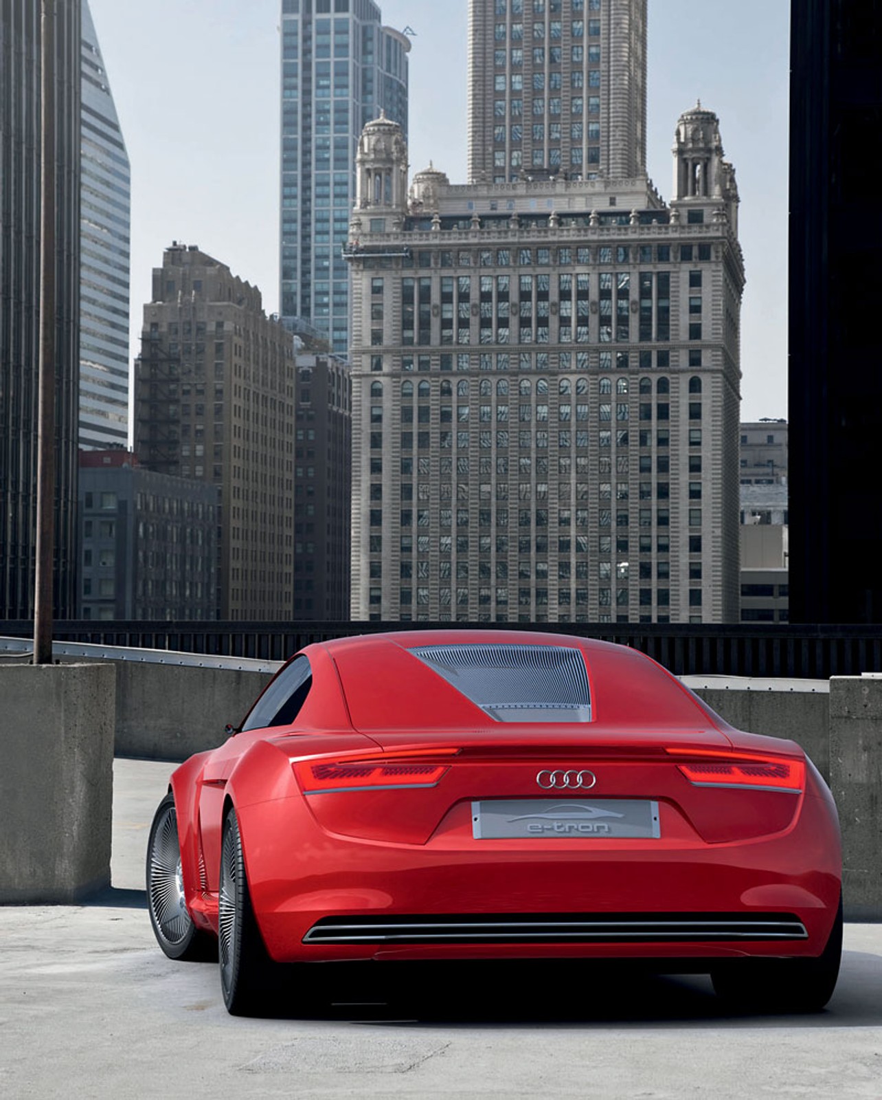 Audi e-tron: w sprzedaży od 2012