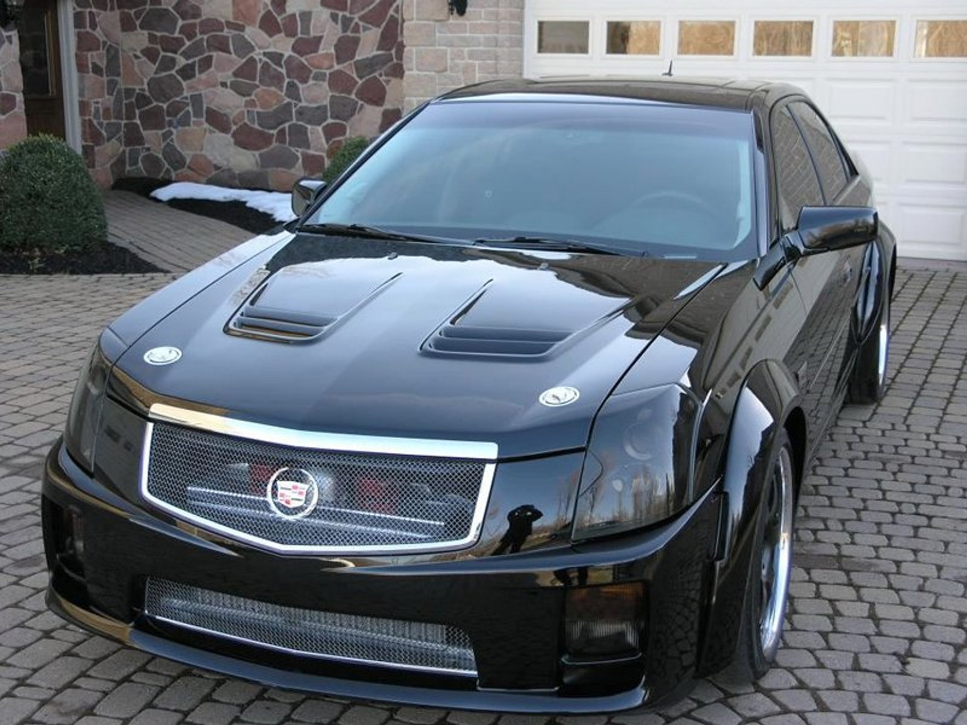 Predator Cadillac CTS-V: dwie sprężarki mechaniczne i 806 koni