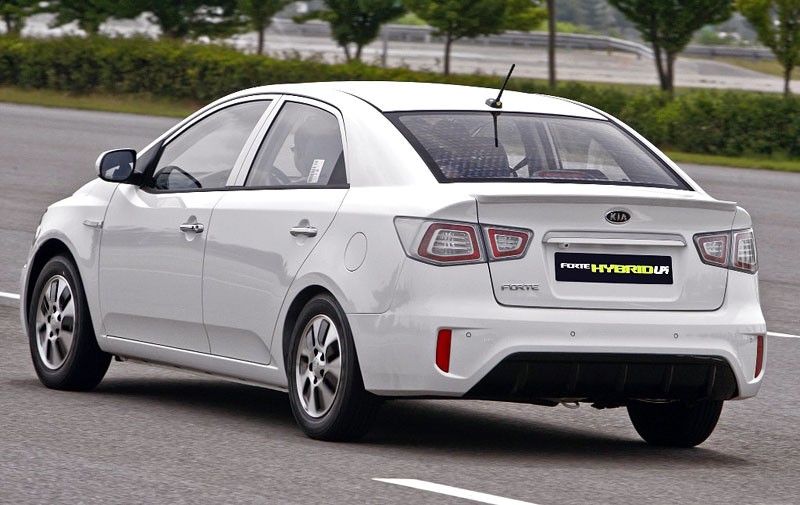 Kia Forte LPi hybrid: pierwszy model koreańskiej marki już w sprzedazy