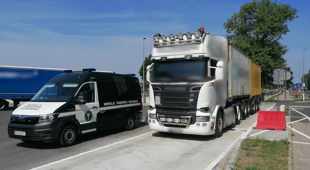 ITD zatrzymała "stonogę", a kierowcę wysłała na przymusowy odpoczynek